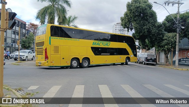Mactur 6000 na cidade de Governador Valadares, Minas Gerais, Brasil, por Wilton Roberto. Número da foto: #13283288.