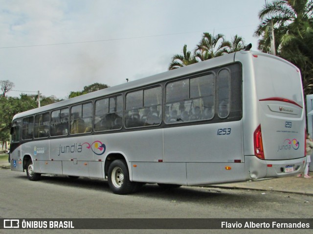 Jundiá Transportadora Turistica 1253 na cidade de Mairinque, São Paulo, Brasil, por Flavio Alberto Fernandes. Número da foto: #13281618.