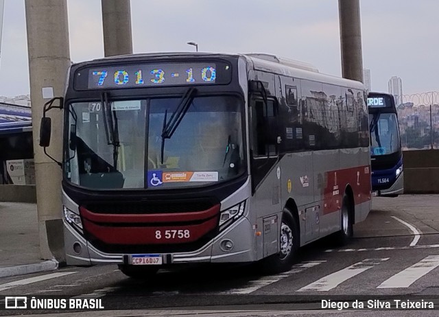 Auto Viação Transcap >> Auto Bless Transportes 8 5758 na cidade de São Paulo, São Paulo, Brasil, por Diego da Silva Teixeira. Número da foto: #13281272.
