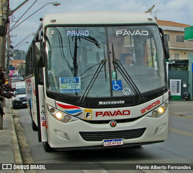 Turismo Pavão 21203 na cidade de Mairinque, São Paulo, Brasil, por Flavio Alberto Fernandes. Número da foto: #13281500.