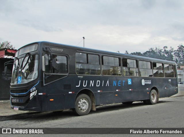 Jundiá Transportadora Turistica 1235 na cidade de Mairinque, São Paulo, Brasil, por Flavio Alberto Fernandes. Número da foto: #13281691.