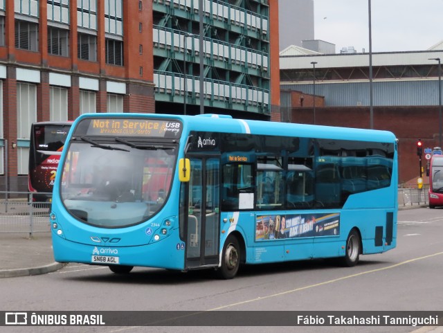 Arriva 2344 na cidade de Derby, Derbyshire, Inglaterra, por Fábio Takahashi Tanniguchi. Número da foto: #13284577.