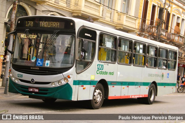 Cidade Real 1220 na cidade de Petrópolis, Rio de Janeiro, Brasil, por Paulo Henrique Pereira Borges. Número da foto: #13284953.