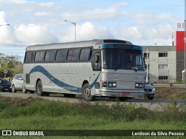 Ônibus Particulares 7454 na cidade de Caruaru, Pernambuco, Brasil, por Lenilson da Silva Pessoa. Número da foto: #13284732.