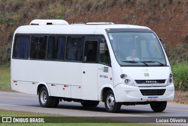 Ônibus Particulares 2166 na cidade de Muriaé, Minas Gerais, Brasil, por Lucas Oliveira. Número da foto: #13284991.