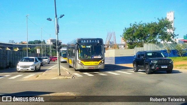 Viação Metrópole Paulista - Zona Leste 3 2090 na cidade de São Paulo, São Paulo, Brasil, por Roberto Teixeira. Número da foto: #13284524.