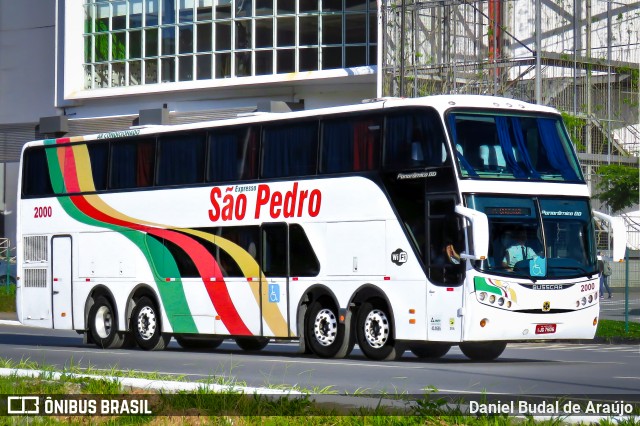 Expresso São Pedro 2000 na cidade de Balneário Camboriú, Santa Catarina, Brasil, por Daniel Budal de Araújo. Número da foto: #13283720.