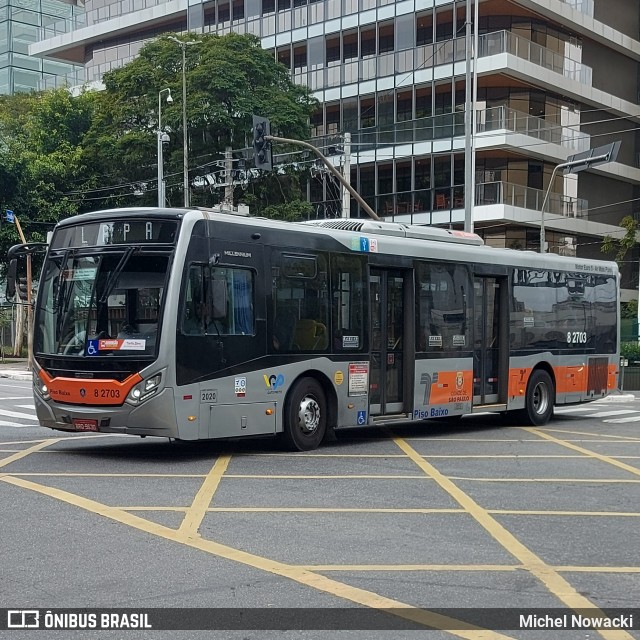 Viação Gato Preto 8 2703 na cidade de São Paulo, São Paulo, Brasil, por Michel Nowacki. Número da foto: #13285354.