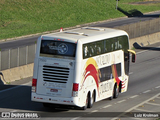 Osvaldo Turismo 7000 na cidade de Aparecida, São Paulo, Brasil, por Luiz Krolman. Número da foto: #13285254.