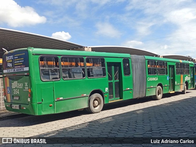 Rodoviária Caxangá 354 na cidade de Olinda, Pernambuco, Brasil, por Luiz Adriano Carlos. Número da foto: #13285633.