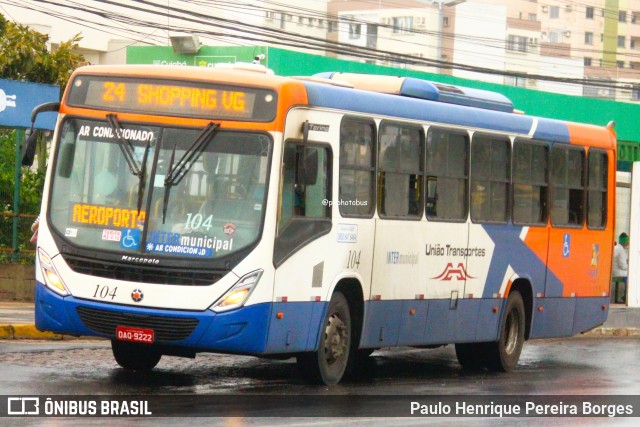 União Transportes 104 na cidade de Cuiabá, Mato Grosso, Brasil, por Paulo Henrique Pereira Borges. Número da foto: #13287351.