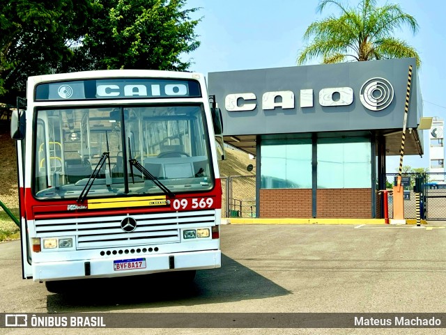 Auto Viação Tabú 09 569 na cidade de Botucatu, São Paulo, Brasil, por Mateus Machado. Número da foto: #13287581.
