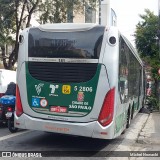 Via Sudeste Transportes S.A. 5 2806 na cidade de São Paulo, São Paulo, Brasil, por Michel Nowacki. Número da foto: #13287689.