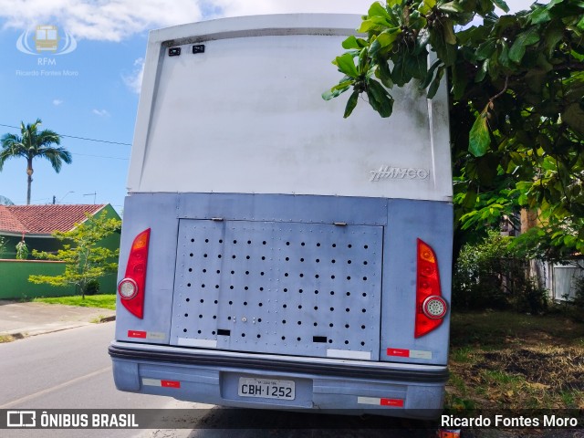 Motorhomes 1252 na cidade de Guaratuba, Paraná, Brasil, por Ricardo Fontes Moro. Número da foto: #13290283.