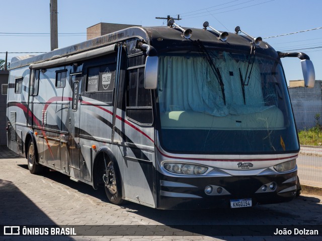 Ônibus Particulares KNG0I54 na cidade de Balneário Piçarras, Santa Catarina, Brasil, por João Dolzan. Número da foto: #13289408.