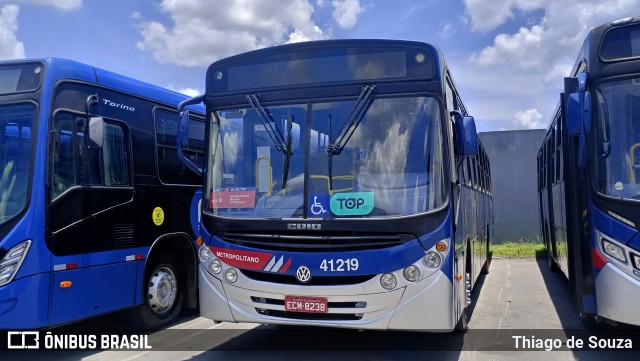 Radial Transporte Coletivo 41.219 na cidade de Suzano, São Paulo, Brasil, por Thiago de Souza. Número da foto: #13287896.
