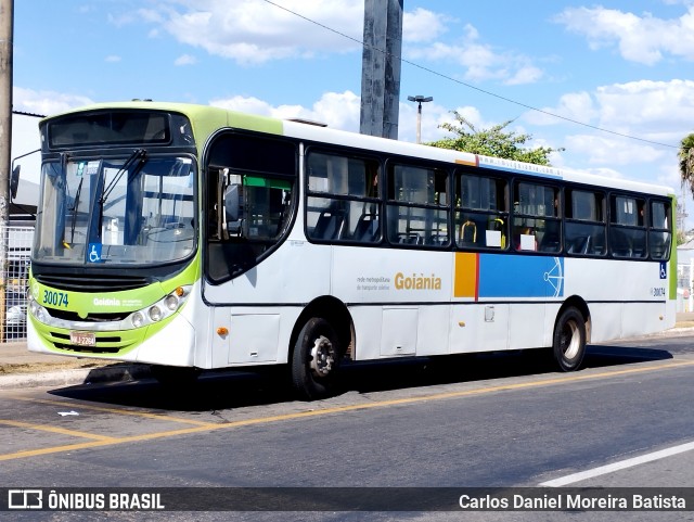 Viação Reunidas 30074 na cidade de Goiânia, Goiás, Brasil, por Carlos Daniel Moreira Batista. Número da foto: #13289364.