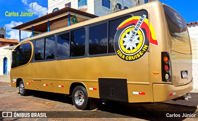 Ônibus Particulares 6803 na cidade de Caldas Novas, Goiás, Brasil, por Carlos Júnior. Número da foto: #13289535.