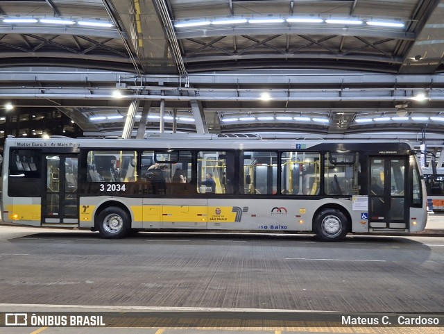 Viação Metrópole Paulista - Zona Leste 3 2034 na cidade de São Paulo, São Paulo, Brasil, por Mateus C.  Cardoso. Número da foto: #13288084.