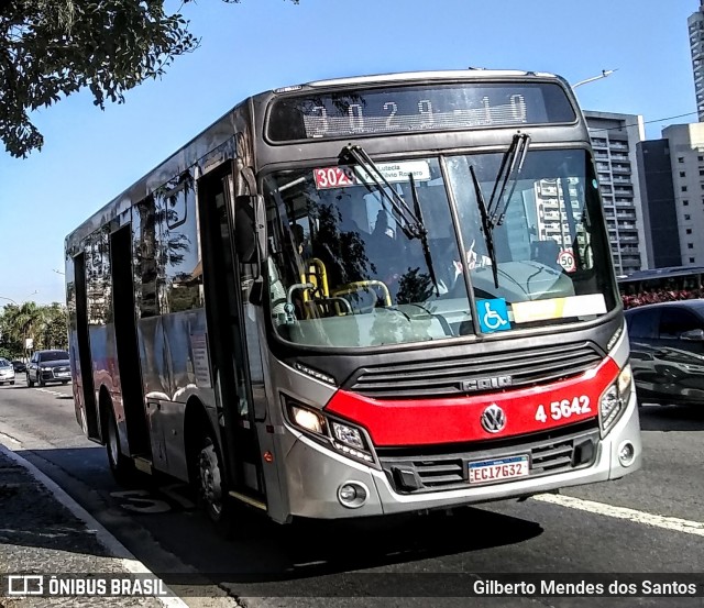 Allibus Transportes 4 5642 na cidade de São Paulo, São Paulo, Brasil, por Gilberto Mendes dos Santos. Número da foto: #13287745.