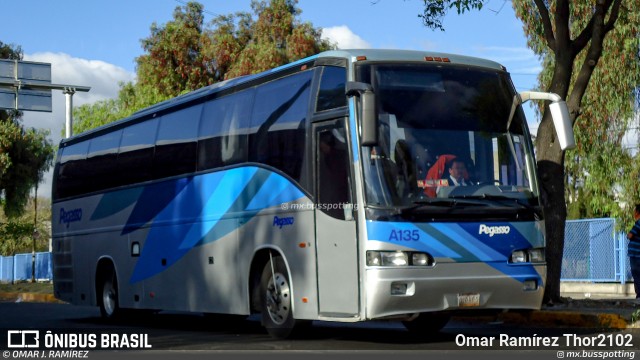 Pegasso A-135 na cidade de Gustavo A. Madero, Ciudad de México, México, por Omar Ramírez Thor2102. Número da foto: #13290409.